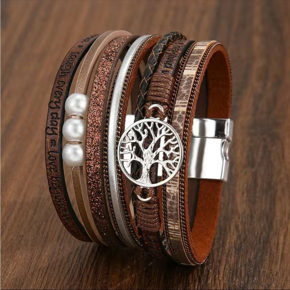 Hollow Tree Of Life Letters Pearl Women's Leather
Bracelet - Picture 5 of 7